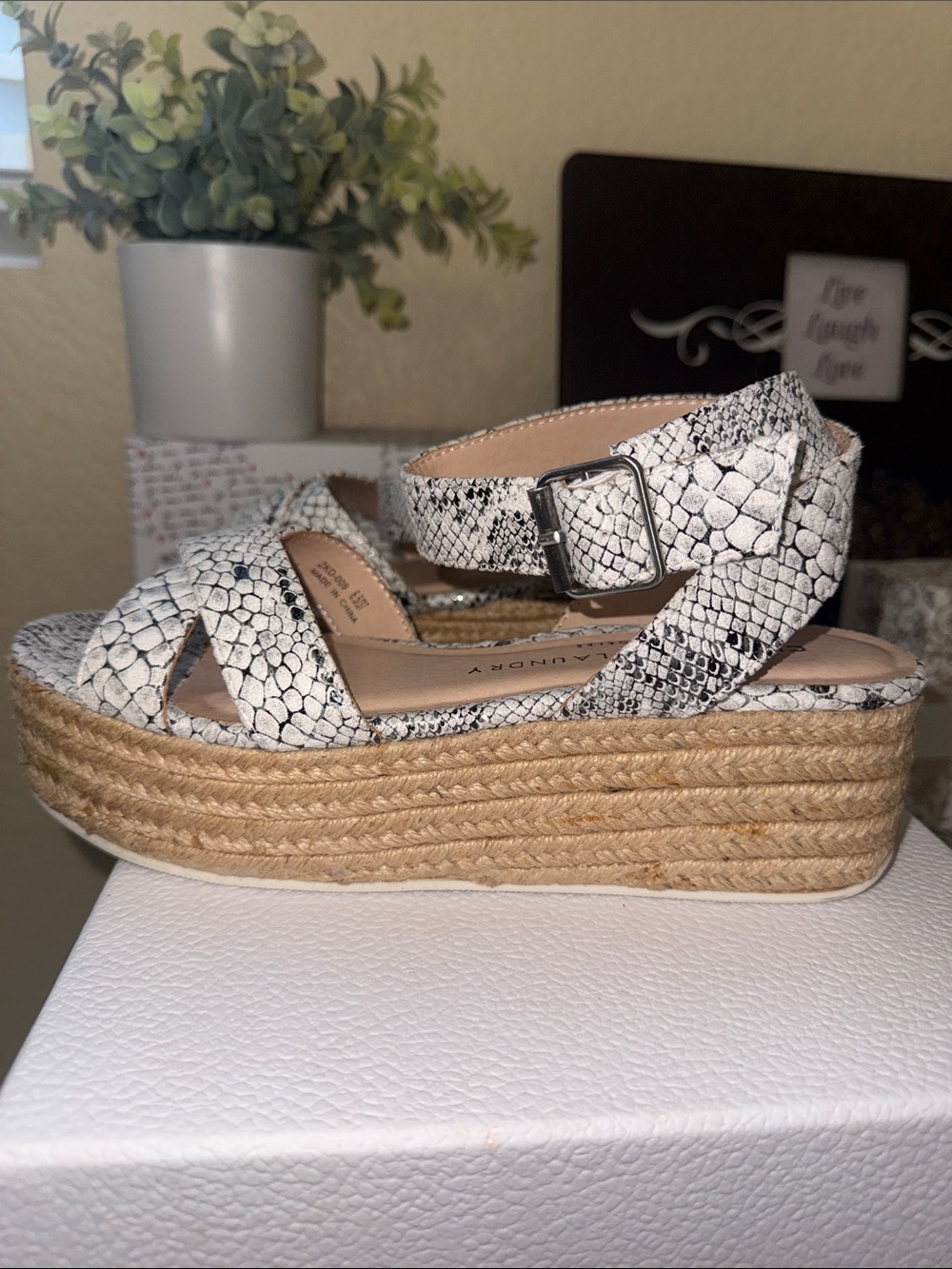 Chinese Laundry Snake Print Espadrille Platform Sandals Size 6.5 | NWOT